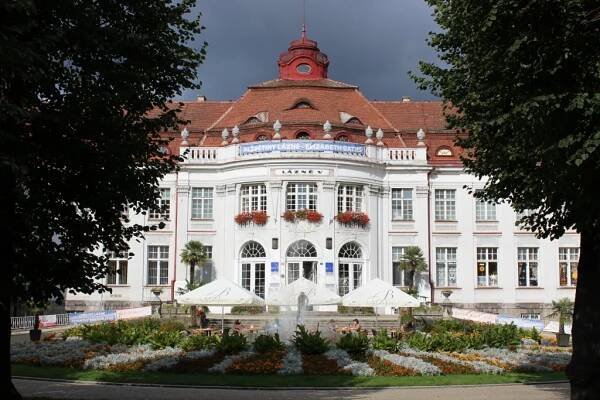 Otys:Karlovy Vary znovu uvažují o silném investorovi pro Alžbětiny lázně
