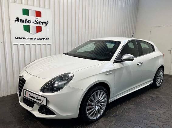 Prodej Alfa Romeo - Giulietta 1.4 TB 125kW NOVÉ ZIMNÍ PNEU | tutut.cz