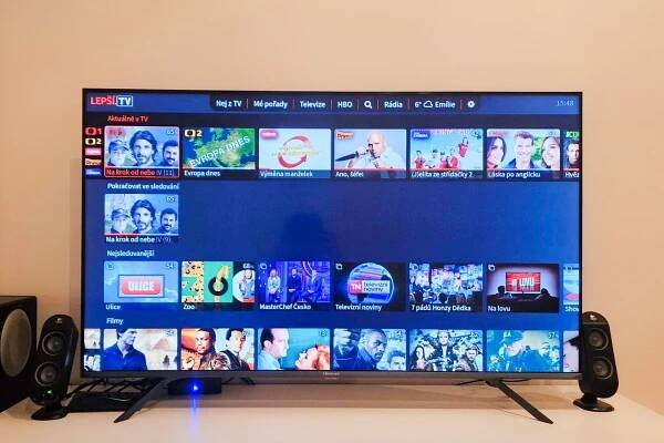 Nejlepší internetové televize | Srovnání & Recenze 2025 | arecenze.cz