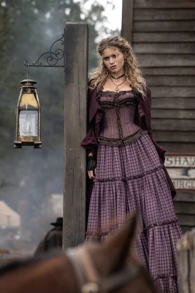 Horizont: Americká sága - Z filmu - Abbey Lee