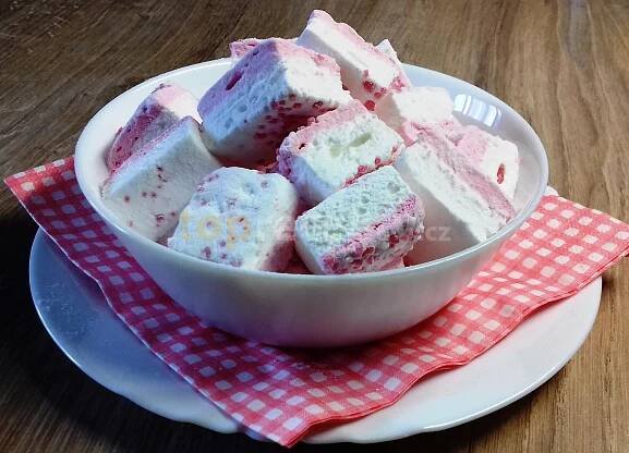 Jednoduché domácí Marshmallows - fotografie receptu - TopRecepty.cz