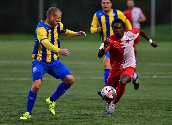 FC Slavia Karlovy Vary – FC Viktoria Mariánské Lázně 1:2 (1:0).