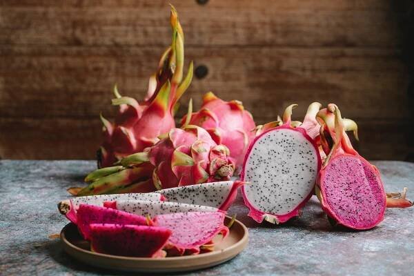 Pitahaya je šťavnaté ovoce s dračí kůží: Naučte se ho jíst a dopřejte svému tělu antioxidanty