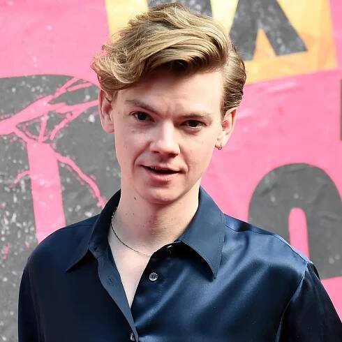 Thomas Brodie Sangster – Born In 1990