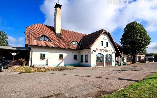 Obchodní prostory, Svinišťany, Dolany, 1 400 m²