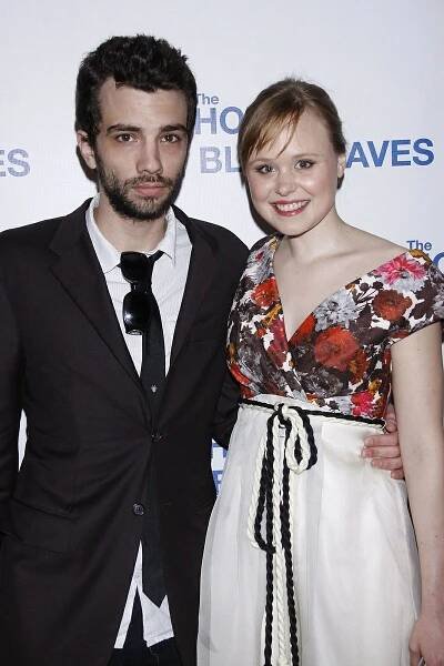 Herečka Alison Pill ze seriálu Newsroom na internetu omylem ukázala prsa a fanoušci jásali