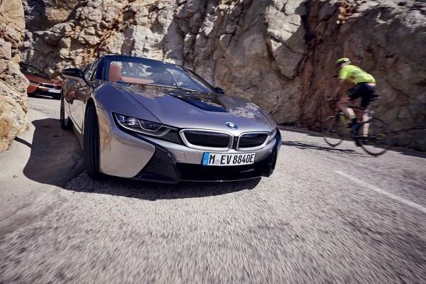BMW i8 Roadster - fotografie