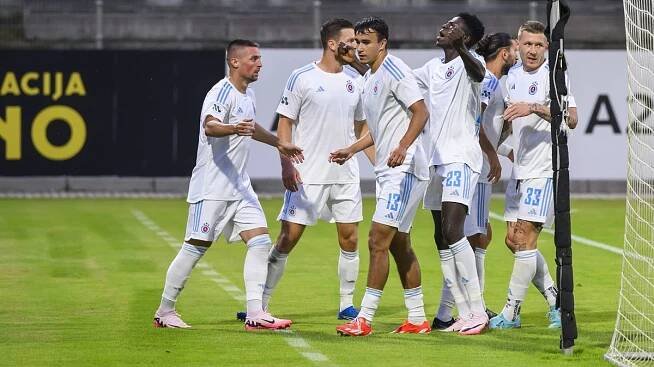 Fotbalisté Slovanu Bratislava přečkali dlouhé oslabení a z Celje vezou remízu