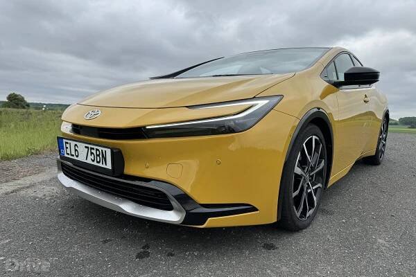 Toyota Prius (2023)