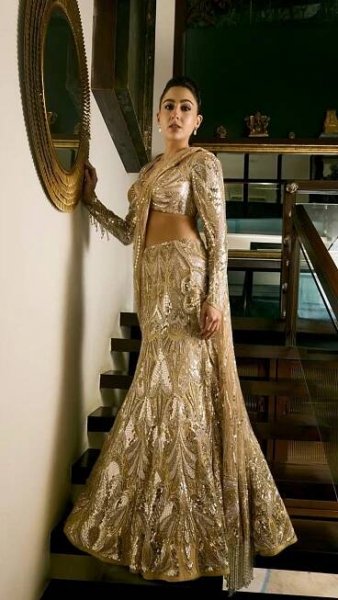 Take Inspo From Sara Ali Khan’s 10 Most Gorgeous Desi Looks