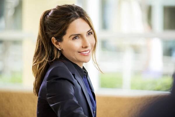 V zajetí ráje - Z filmu - Vanessa Marcil