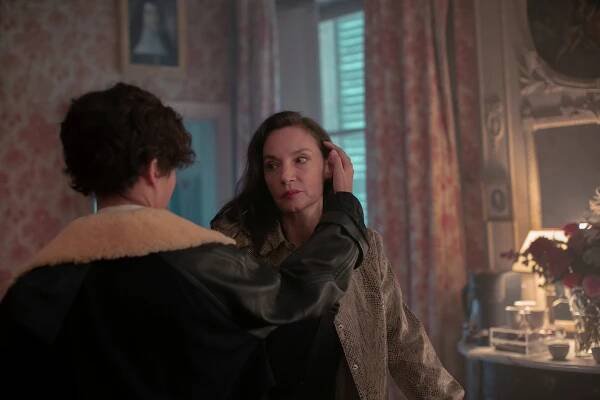 Irma Vep - The Poisoner - Z filmu - Jeanne Balibar