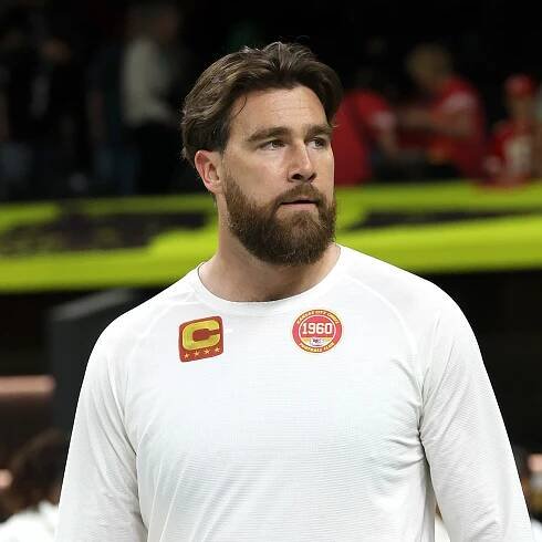 Travis Kelce Slapped During Chiefs Game