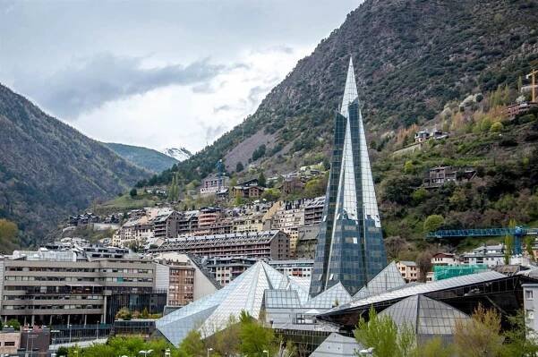 KATALÁNSKO ANDORRA GIRONA s pobytem u moře LET 13