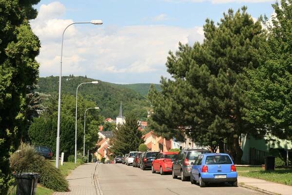 Soubor:Brno-Bystrc, U sokolovny (4073b).jpg – Wikipedie