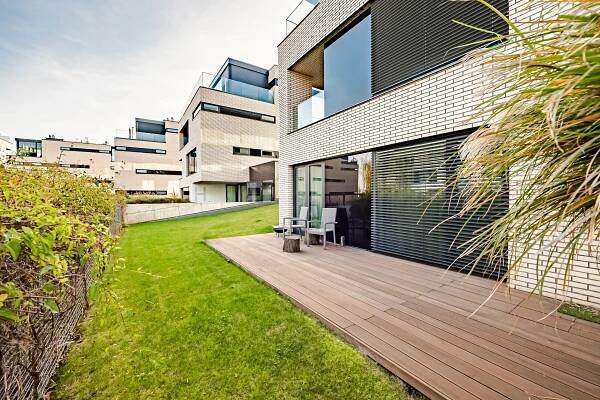 U Laboratoře, Střešovice - Praha 6 | Pronájem, Byt, 2+kk, 89 m²