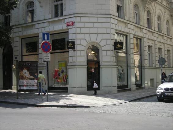 Soubor:LACOSTE-Prague.jpg – Wikipedie