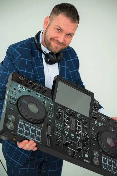DJ LUKE foto 2