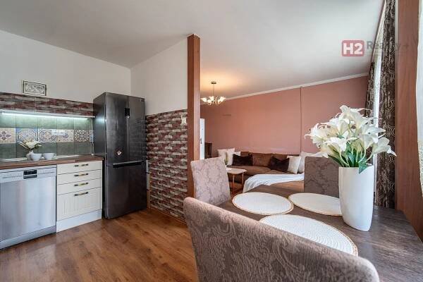Prodej bytu 3+1 v OV s lodžií, 82 m2, ul. Vysočanská, Praha 9 - Prosek