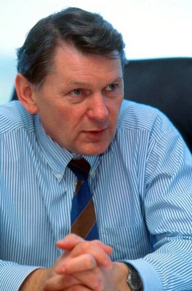File:John Barnard.jpg