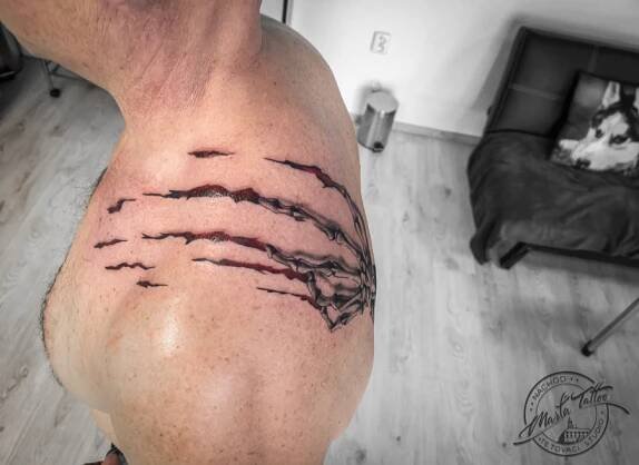 Freehand tetování – Marťa Tattoo Studio