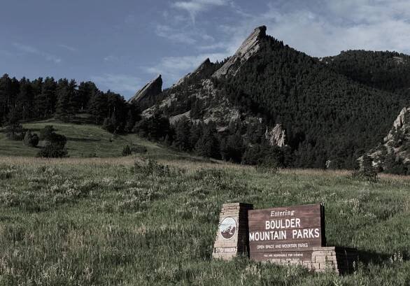 BOULDER MOUNTAIN STYLE