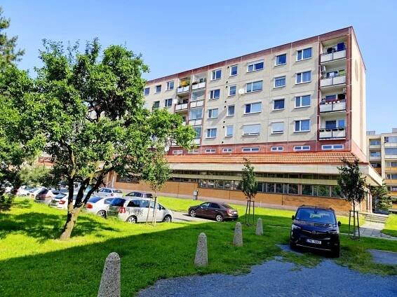 Pokoj v bytě 3+1, Březinova, Jihlava | NazdarBazar