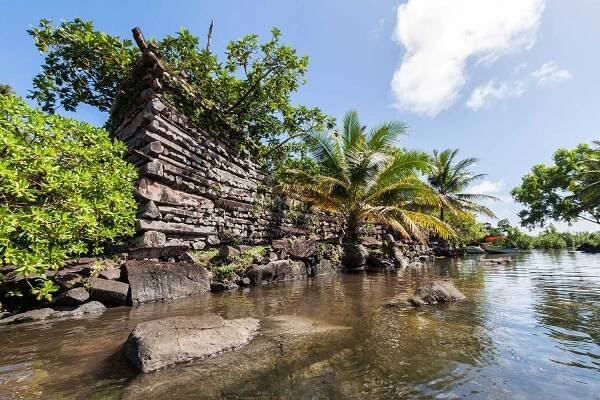 Micronesia Travel Guide - Wanderlust
