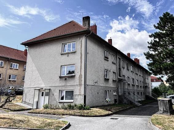 Myslbekova 1030-1031, Moravské Budějovice | Fasády Šimek