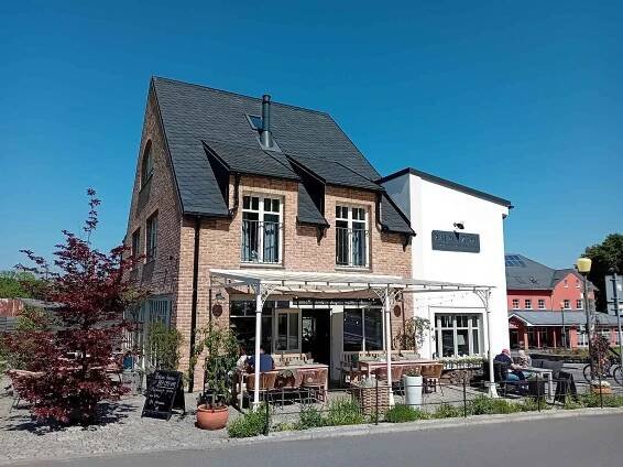 Venkovský hotel Ráj na zemi. 23. ledna 2021 na Hukvaldech.