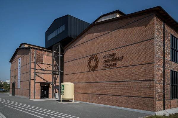 PODÍVEJTE SE: Muzeum zemědělství v Ostravě. Hala dnes ukrývá unikátní kousky