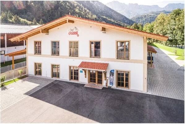 Jobs - Enzianbrennerei Grassl in Berchtesgaden