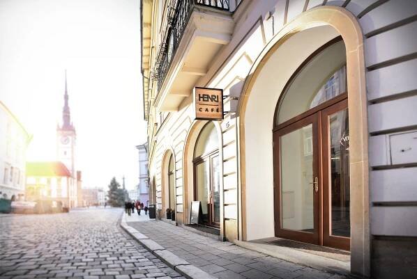 Kavárna Ostružnická – Pražírna HENRI