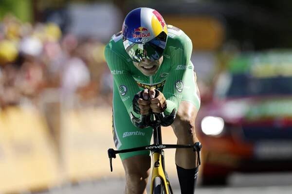 20. etapa Tour de France 2022: Van Aert najrýchlejší v časovke, Vingegaard potvrdil zisk žltého dresu