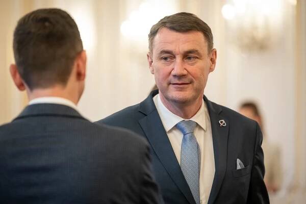 Martin Půta zůstal hejtmanem Libereckého kraje. Pro jeho odvolání hlasovalo jen 20 ze 45 zastupitelů