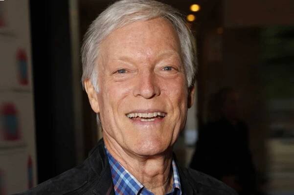Zomrel legendárny herec Richard Chamberlain. Stvárnil zamilovaného kňaza vo Vtákoch v tŕní