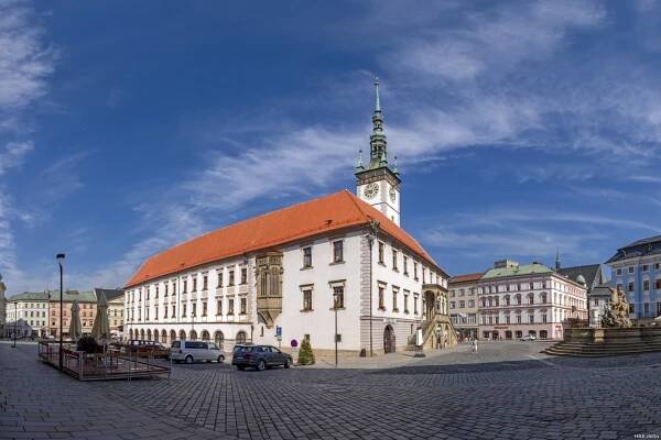 Dokončili jsme rekonstrukci střech olomoucké radnice
