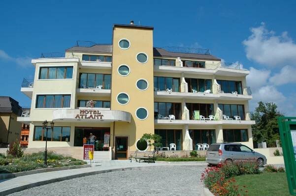 Book rooms in Hotel Atlant