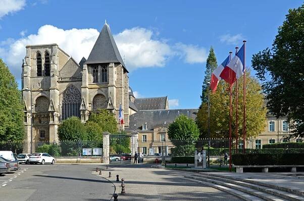 File:Le Mans - Abbaye de la Couture 18.jpg - Wikimedia Commons