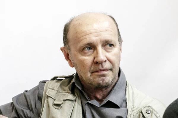 Vo veku 65 rokov zomrel člen Činohry Slovenského národného divadla Vladimír Obšil. Informoval o tom...