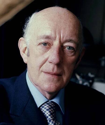 Soubor:Sir Alec Guinness Allan Warren (2).jpg – Wikipedie