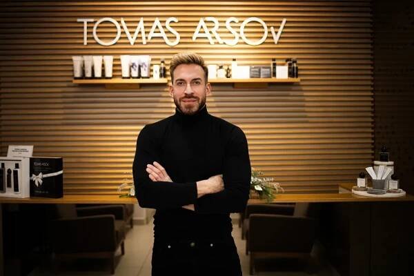 Around the corner from his apartment is Tomas's salon