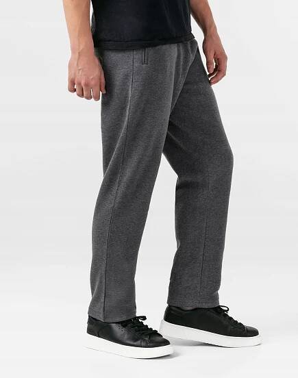 Tlusté Teplé Tepláky Pánské Zateplené Tepláky Zateplené 3772-3 r XL Model Ciepłe sportowe spodnie dresowe z prostą nogawką