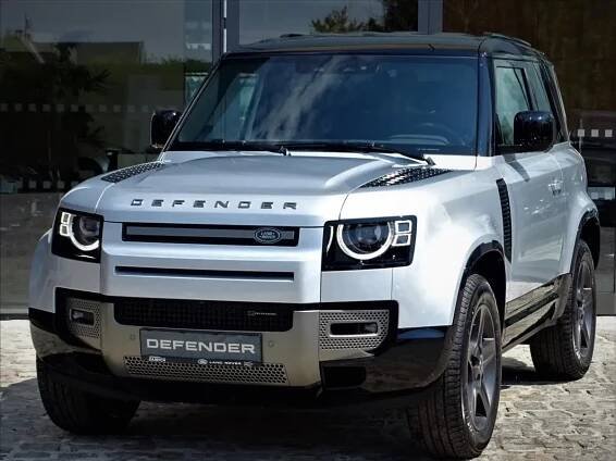 Land Rover Defender 90 D300 X-DYNAMIC SE MY23 | Autosalon Dajbych