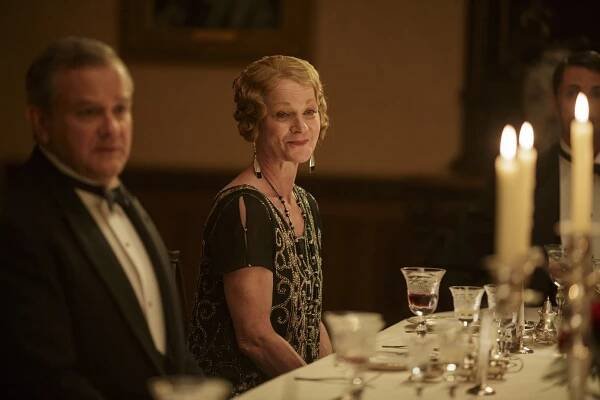 Panství Downton - Christmas Special - Z filmu - Samantha Bond