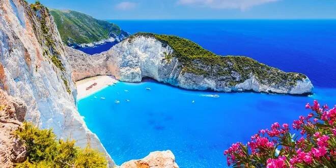 Letecký zájezd na Zakynthos: Studia Sorrento bez stravy, 300 m od pláže, bazén