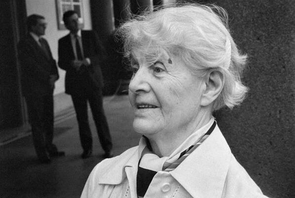 Galerie kulturních osobností Oldřicha Škáchy – Jednotlivé fotografie