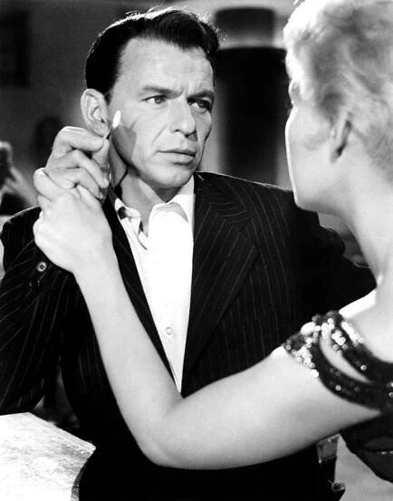 THE MAN WITH THE GOLDEN ARM, Frank Sinatra, Kim Novak, 1955