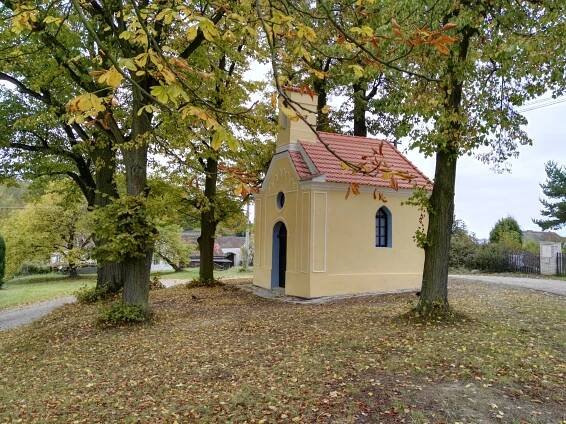 Lomec náves - Strážkovice - Lomec - foto 16