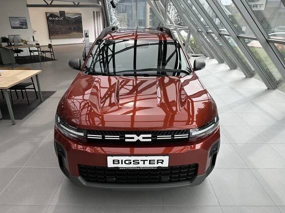 Dacia Bigster, Expression Hybrid 155